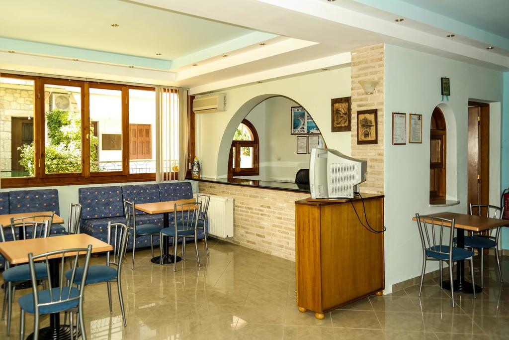 Maistreli Hotel Apartments Stoupa Ngoại thất bức ảnh